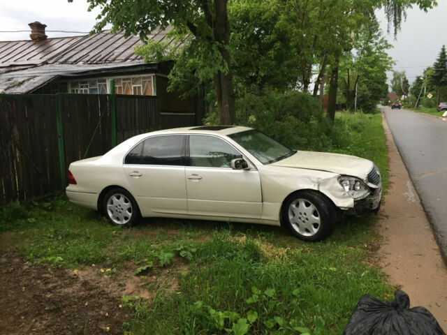 Lexus LS 2004 года