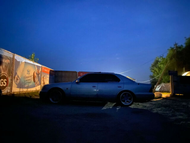 Lexus LS 1999 года