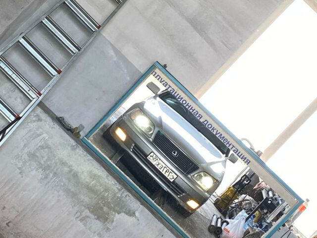Lexus LS 1999 года