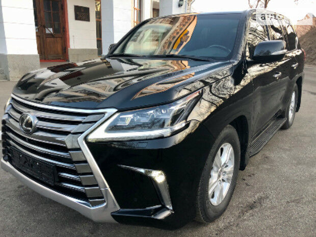 Lexus LX 2016 года