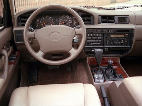 Лексус ЛХ 2007 года Lexus LX 2007 года