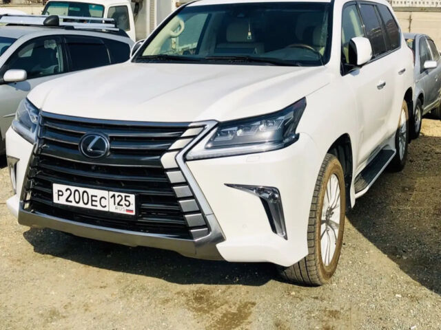 Lexus LX 2016 года