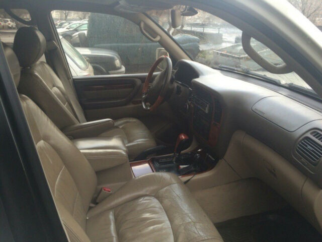 Lexus LX 1999 року