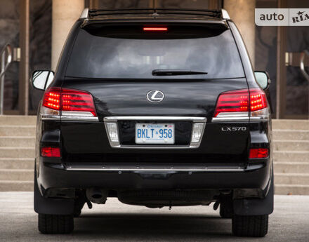 Lexus LX 2013 року