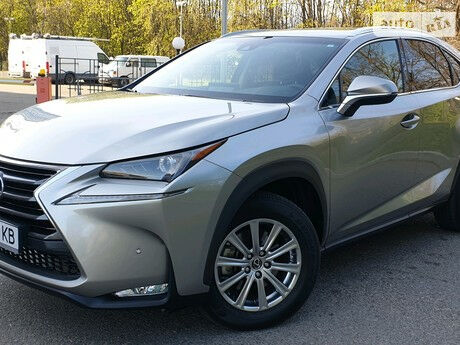 Lexus NX 2019 года