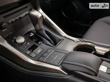 Лексус НХ 2005 года Lexus NX 2005 года