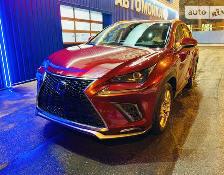 Фото на відгук з оцінкою 5   про авто Lexus NX 2018 року випуску від автора “Олександр” з текстом: Очень динамичный, комфортный автомобиль. Очень экономичный. Клиринс позволяет залезть на любой ба...