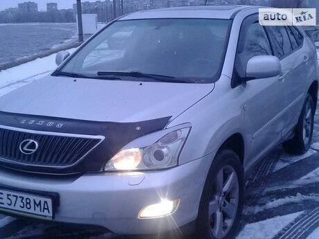 Лексус RX 300 2005 року Lexus RX 300 2005 року