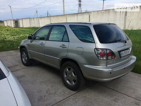 Lexus RX 300 2001 року