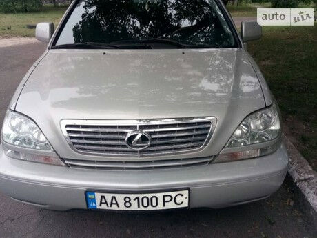 Лексус RX 300 2002 года Lexus RX 300 2002 года