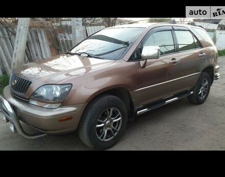 Lexus RX 300 1999 года