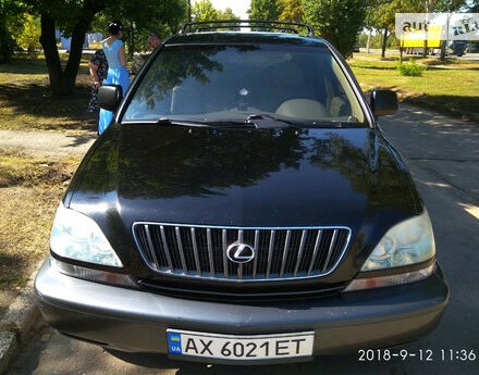 Lexus RX 300 1999 года