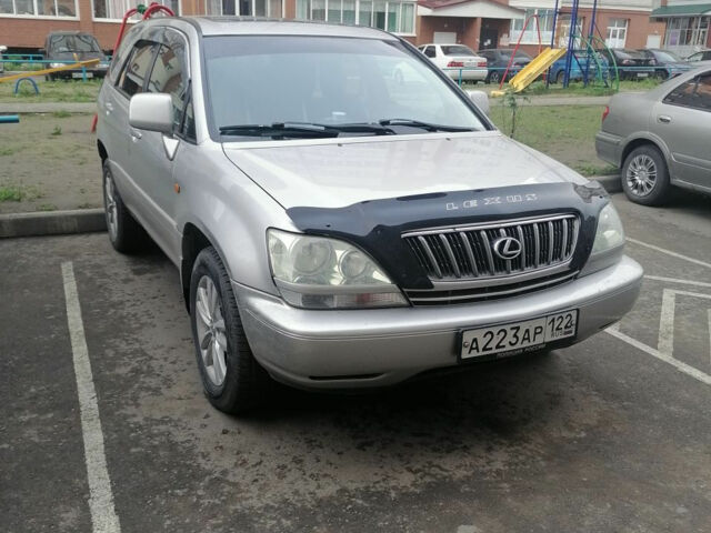 Lexus RX 2000 року