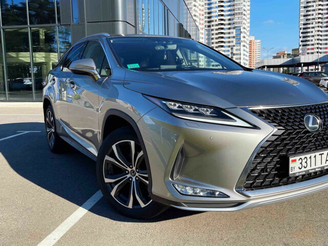 Lexus RX 2019 року