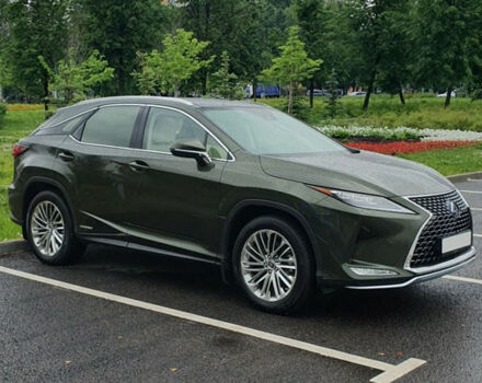 Lexus RX 2021 года