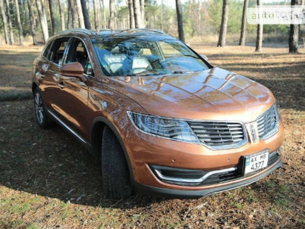 Lincoln MKX 2016 року