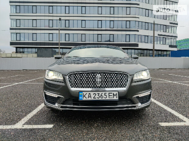 Lincoln MKZ 2019 года