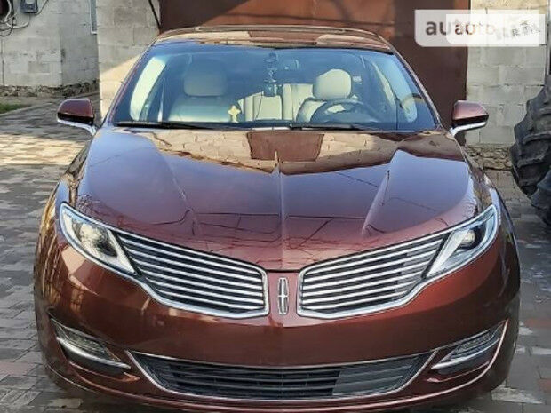 Lincoln MKZ 2015 року