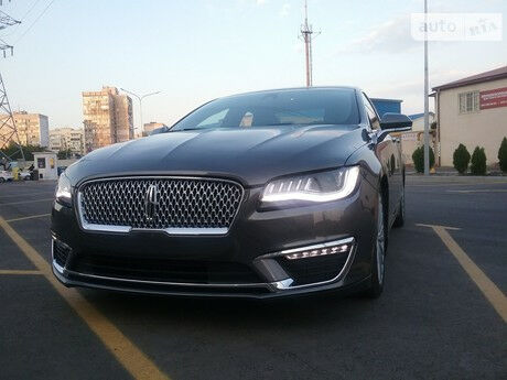 Lincoln MKZ 2016 року