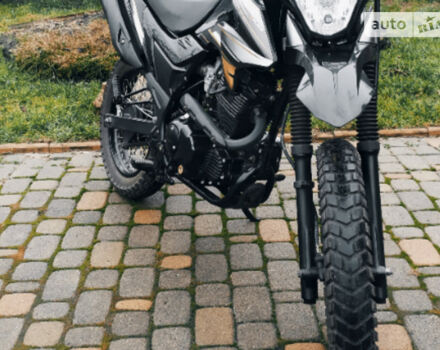 Фото на отзыв с оценкой 4.4 о Loncin LX 200-GY3 2018 году выпуска от автора "Сергей" с текстом: Понравилось все , относительно лёгкий малое ест топлива , конечно маловато мощности для трассы ,а...