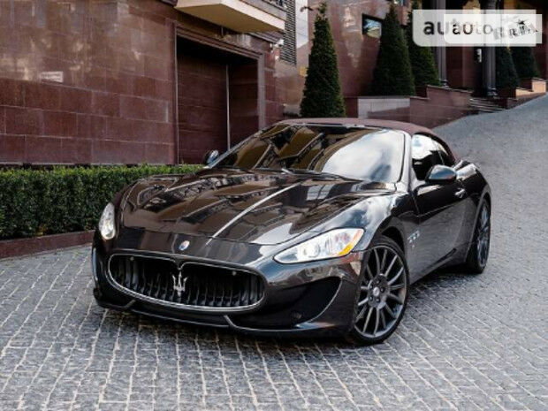 Maserati GranCabrio 2010 года