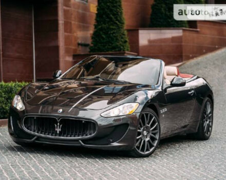 Maserati GranCabrio 2010 року - Фото 1 автомобіля