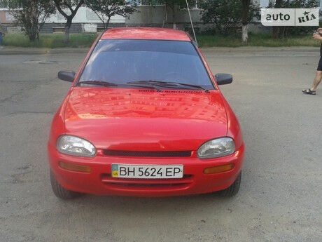 Mazda 121 1992 року