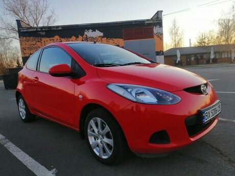 Мазда 2 2008 року Mazda 2 2008 року