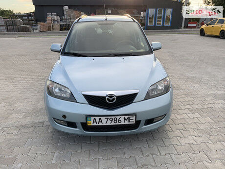 Mazda 2 2004 року