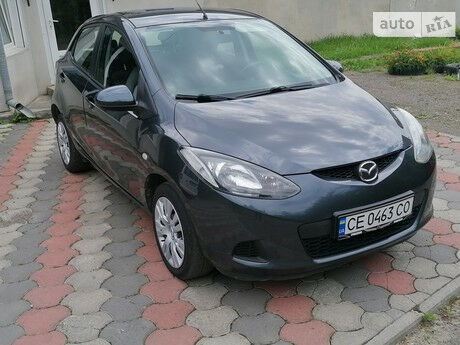 Mazda 2 2009 года