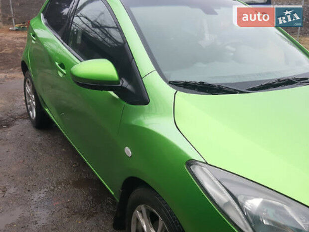 Mazda 2 2008 року