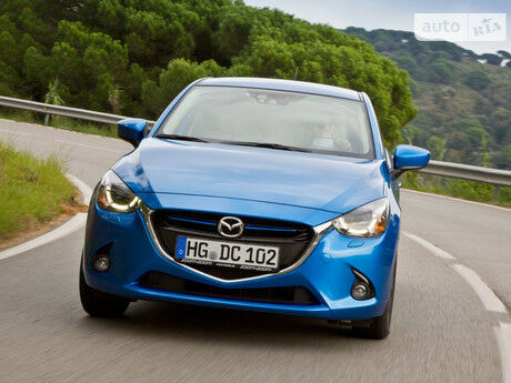 Мазда 2 2008 року Mazda 2 2008 року