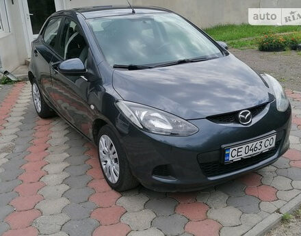 Mazda 2 2009 року