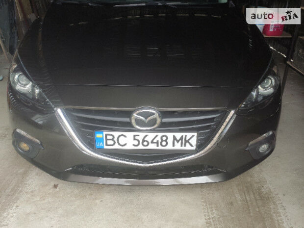 Мазда 3 2015 года Mazda 3 2015 года