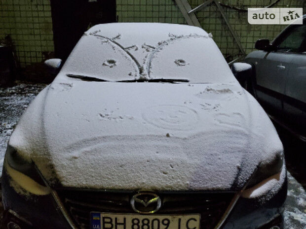 Мазда 3 2013 года Mazda 3 2013 года