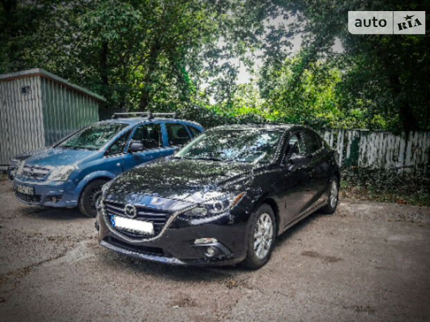 Mazda 3 2016 года