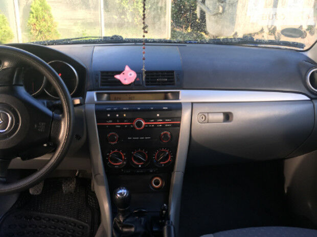 Mazda 3 2005 року