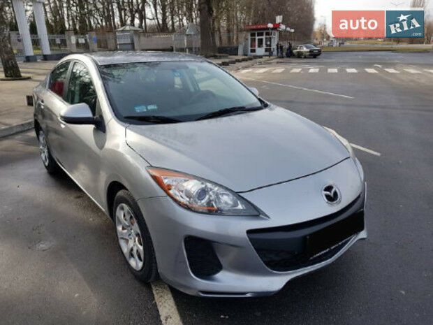 Мазда 3 2012 года Mazda 3 2012 года