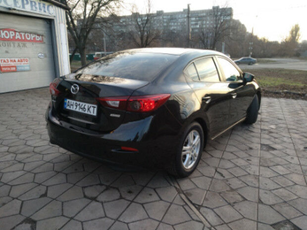 Mazda 3 2015 года