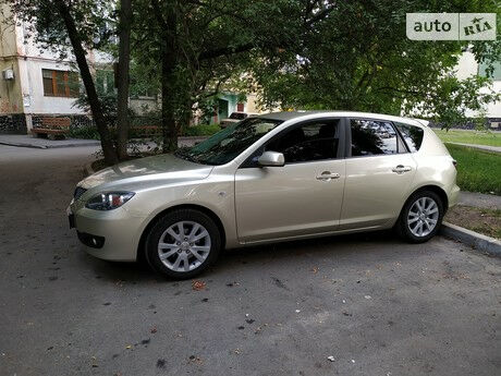 Мазда 3 2007 року Mazda 3 2007 року