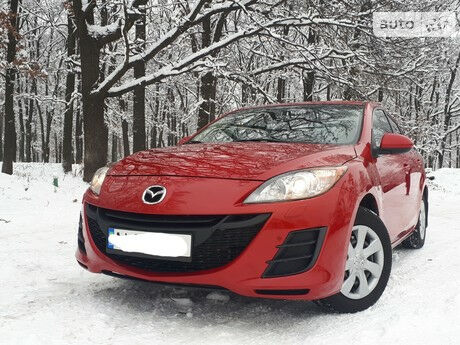 Mazda 3 2011 года