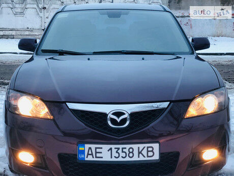 Мазда 3 2007 року Mazda 3 2007 року