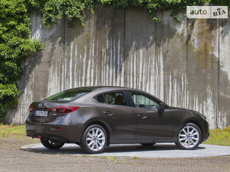 Mazda 3 2014 года