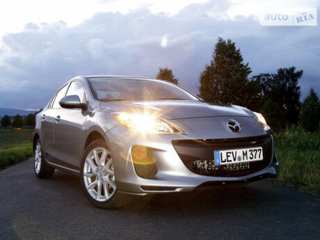 Mazda 3 2014 року