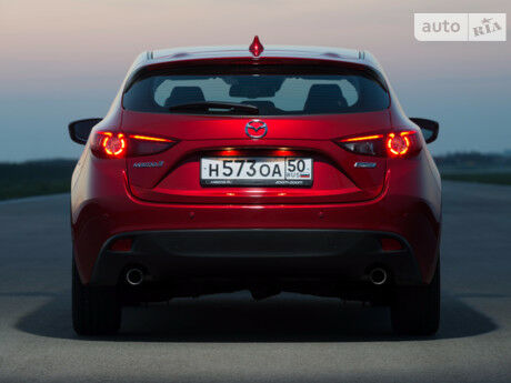 Mazda 3 2013 года