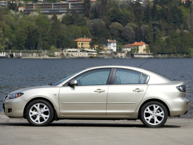 Mazda 3 2008 года