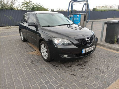 Мазда 3 2006 року Mazda 3 2006 року