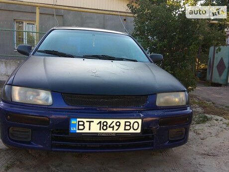 Mazda 323 1995 года