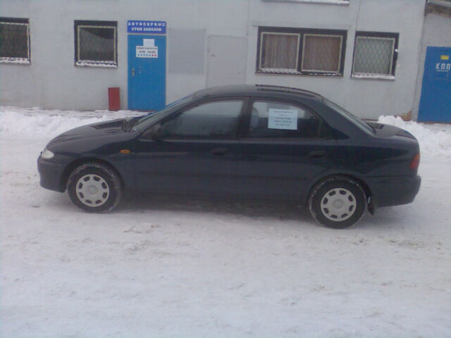 Mazda 323 1995 року