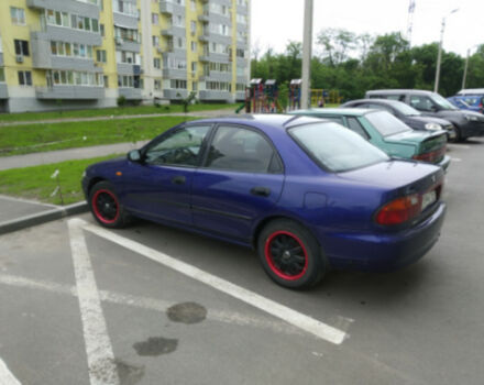 Mazda 323 1995 року - Фото 2 автомобіля